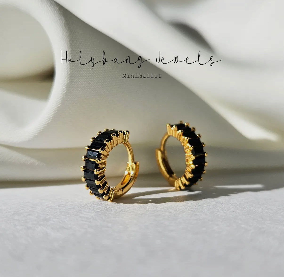 BLACK BAGUETTE HUGGIE EARRING